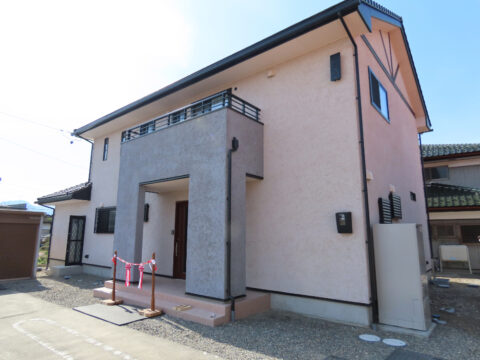 exterior-2024-naka-m-0583